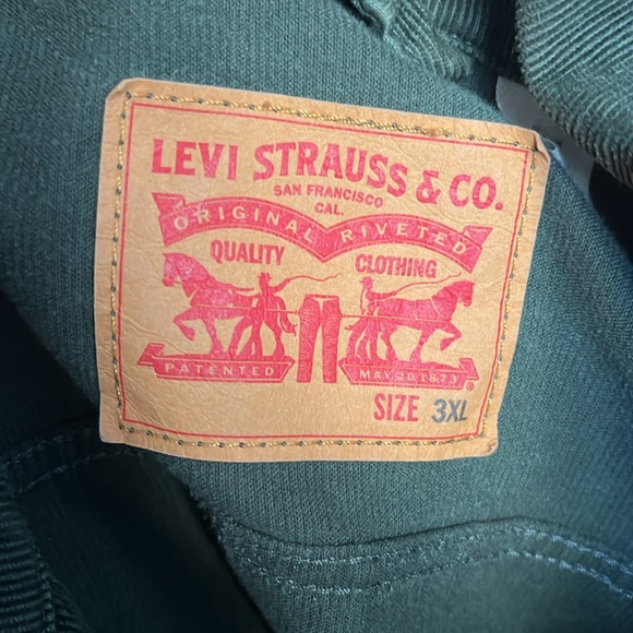 Levi’s corduroy jacket - Picture 2 of 2